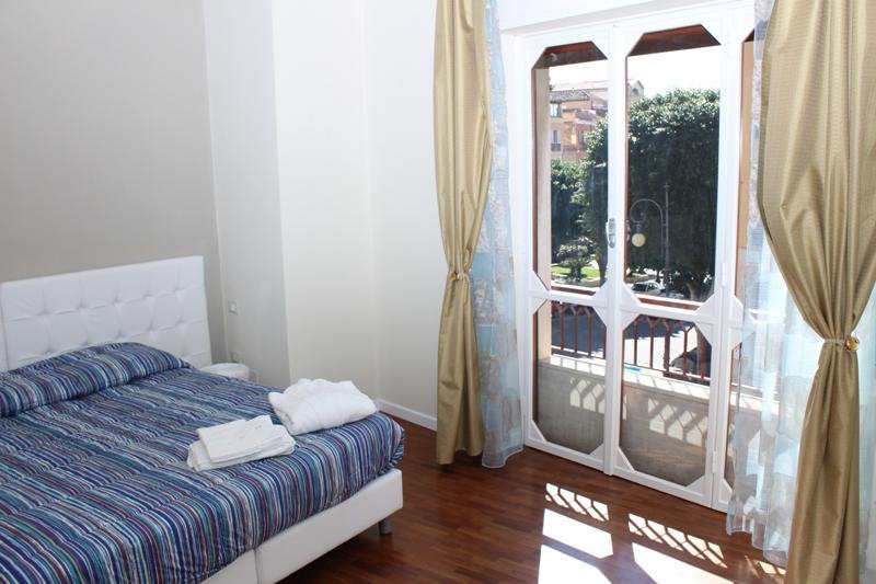 Domus Yenne Suites Cagliari Exterior foto